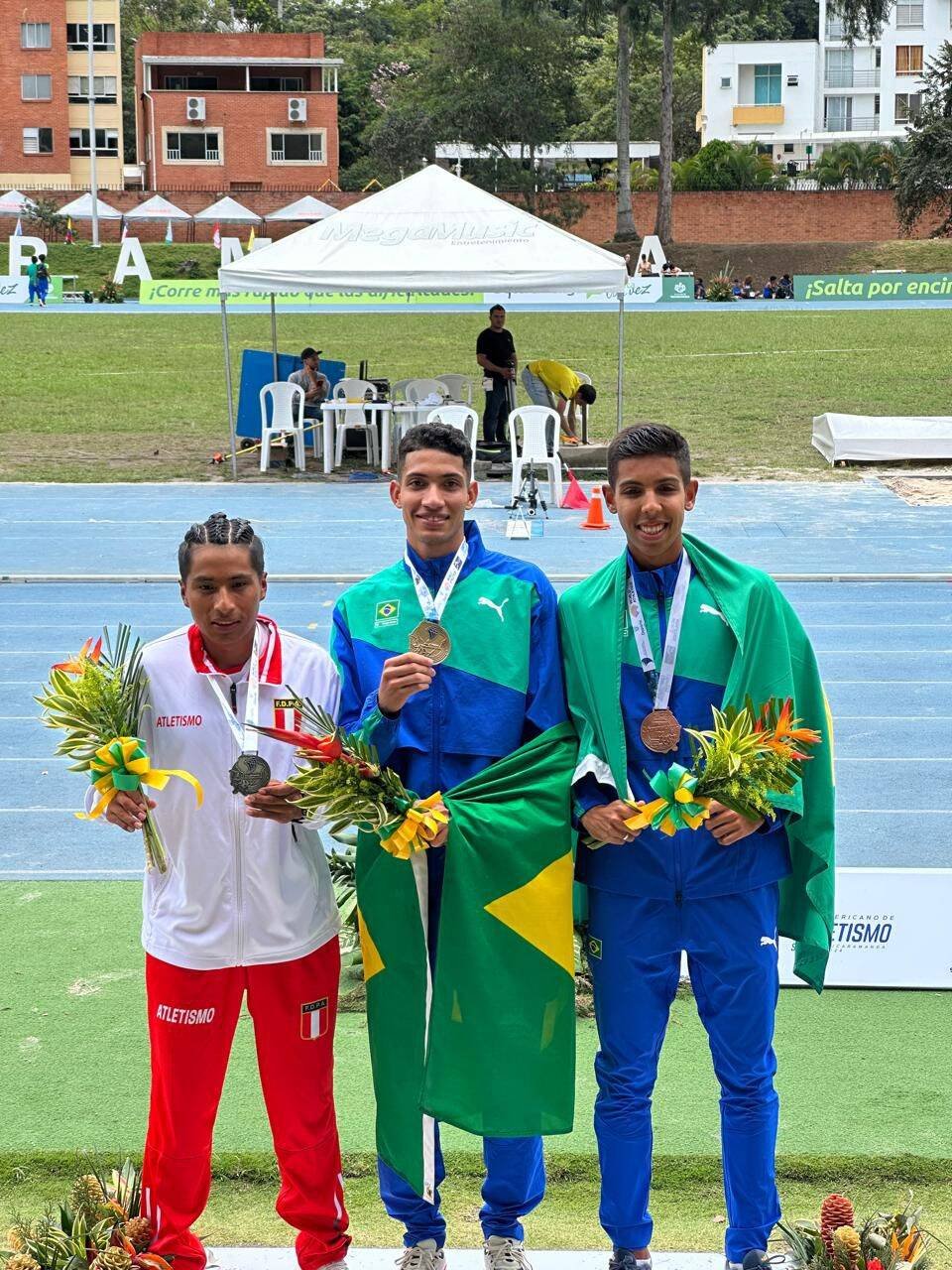 Jânio Varjão Conquista Ouro nos 5.000m do Sul-Americano Sub-23 de Atletismo e Coloca Barra do Garças em Destaque
